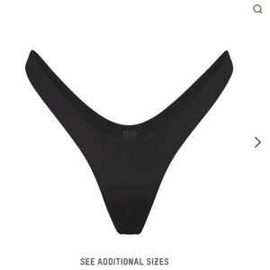 SKIMS MICRO TANGA BOTTOMS (ONYX)